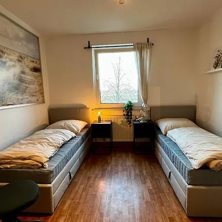 Geraeumiges Mit Blick Ins Gruene Appartement Groitzsch