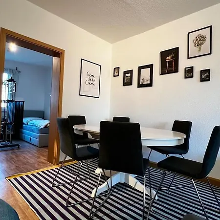 Geraeumiges Mit Blick Ins Gruene Appartement Groitzsch